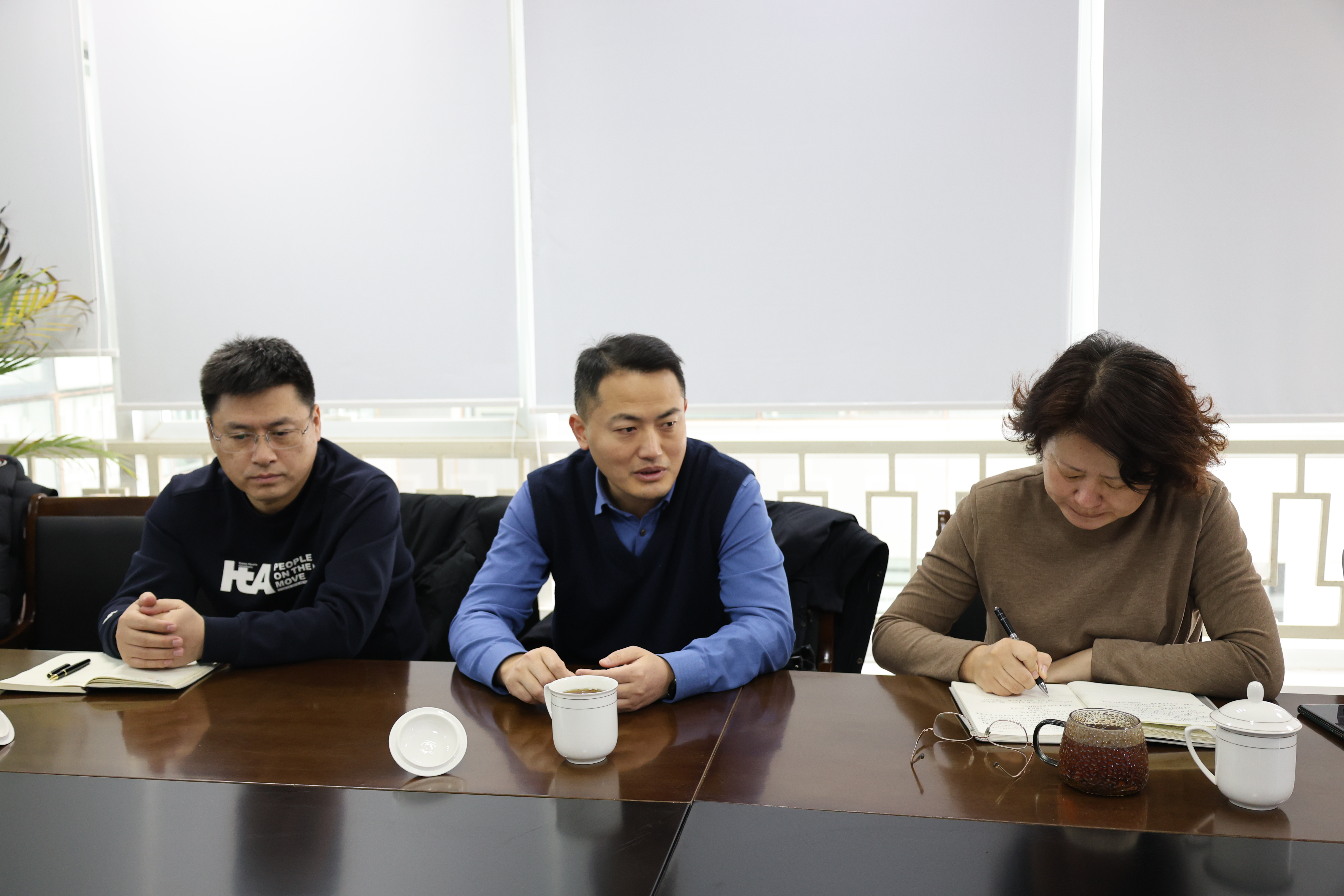 1770099294459568.jpg 1770099294459568.jpg